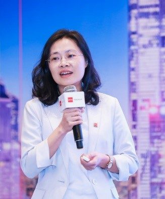 林梅,ACCA资深会员,腾讯财经线风险管理和内部控制部门经理